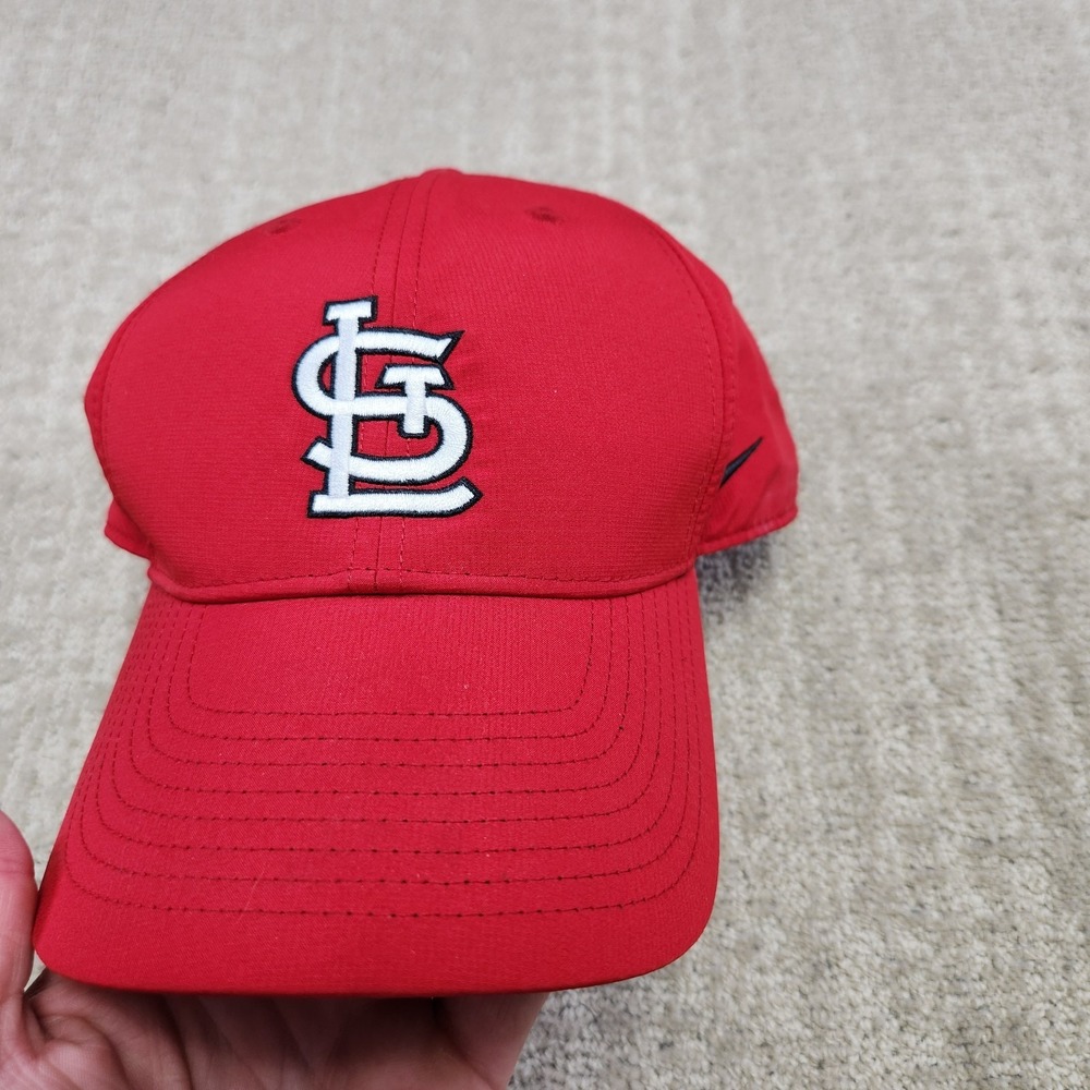 St Louis Cardinals Hat Adult One Size Nike Legacy 91 Performance Baseball Cap‎